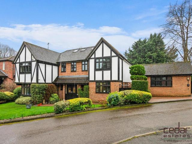House for sale in Radlett, Hertfordshire
