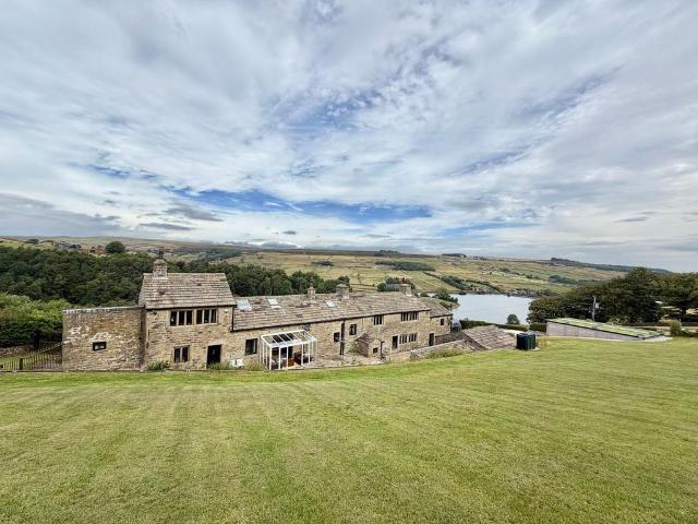 House for sale in Keighley, West Yorkshire