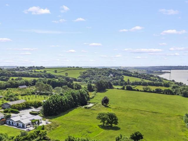House for sale in Weir Quay, Devon