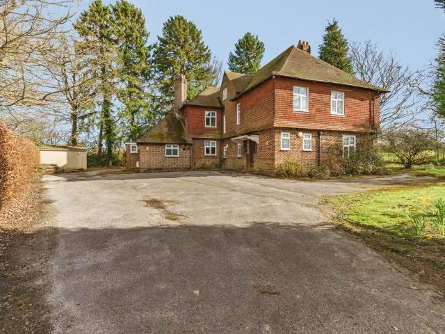 House for sale in Dormansland, Tandridge