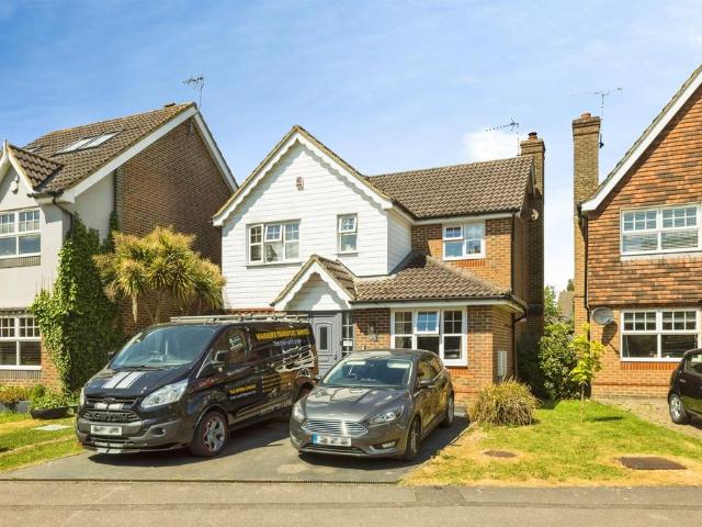 House for sale in Goddards' Green, Perryfields