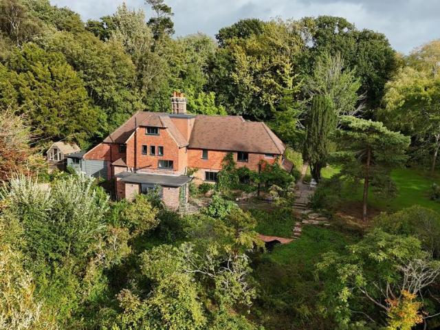 House for sale in Heathlands, East Sussex