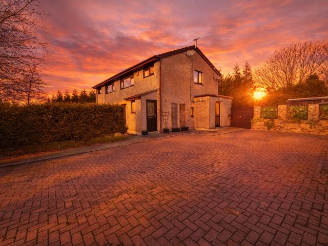 House for sale in Bulk, Bare