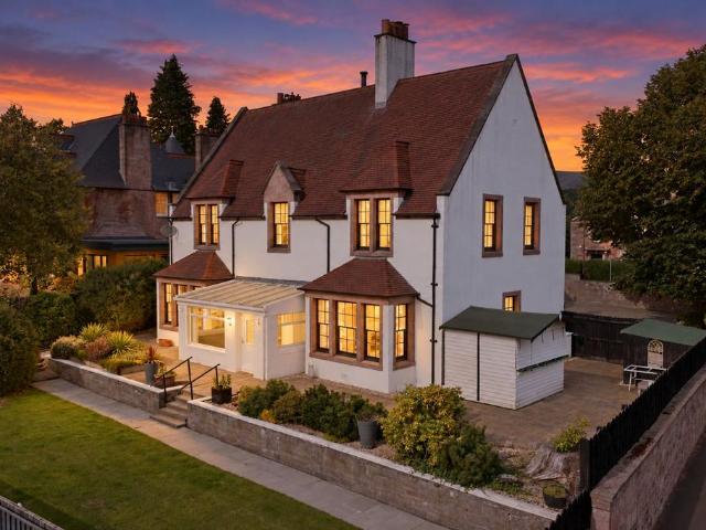 House for sale in Alloa, Scotland