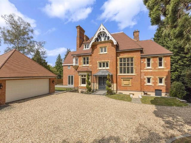 House for sale in Golden Valley, Gloucestershire
