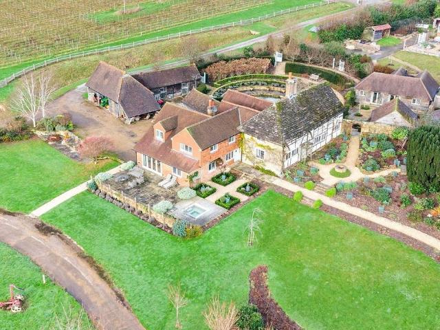 House for sale in Ansty and Staplefield, Perryfields
