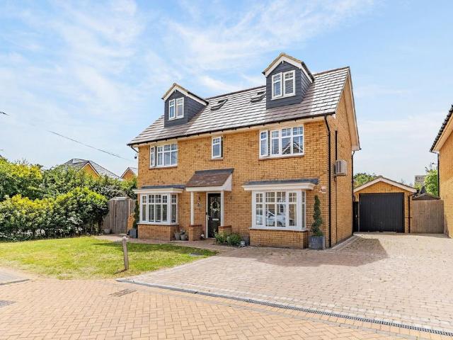 House for sale in Bedford