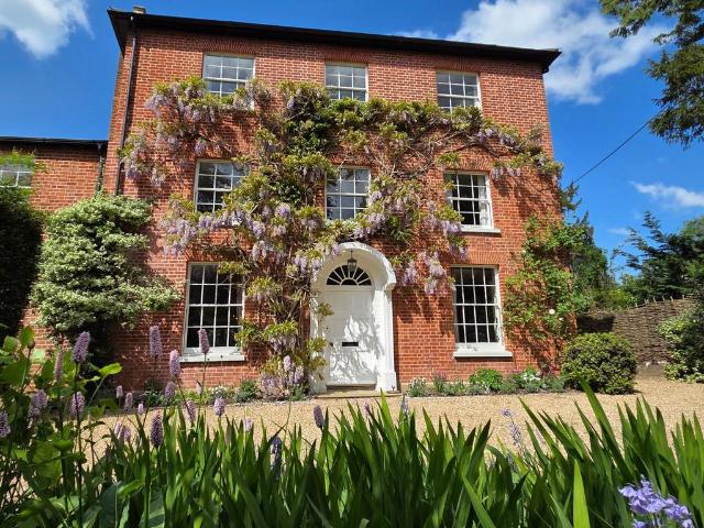 House for sale in Bishopsgate, Row Town