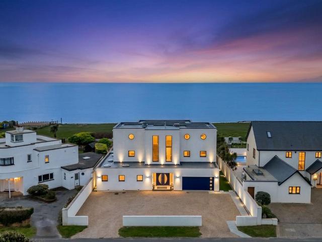 House for sale in Kingston, Clapham