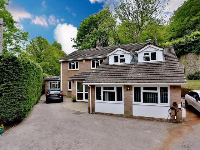 House for sale in Llanfoist Fawr, Govilon
