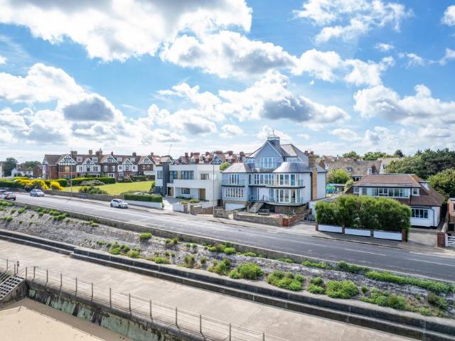 House for sale in Westgate-on-Sea, Acol