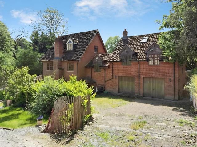 House for sale in Wiltshire