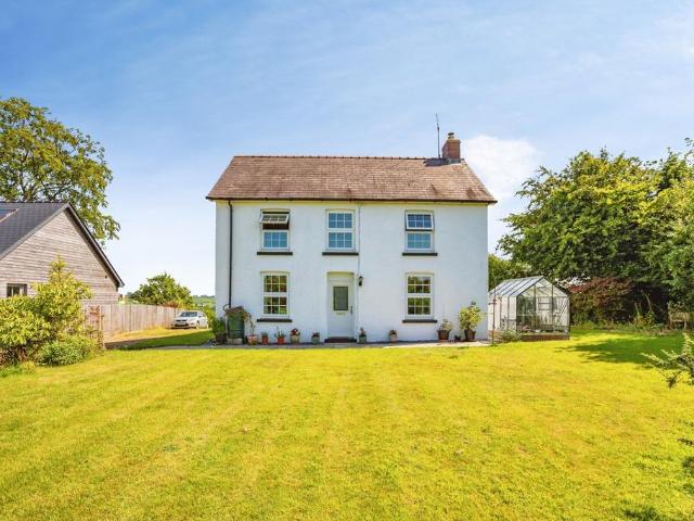 House for sale in Maesycrugiau, Llanllwni