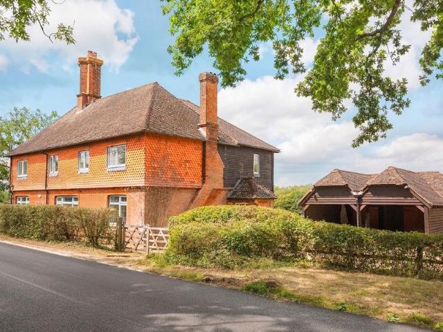 House for sale in Kingsfold, Horsham
