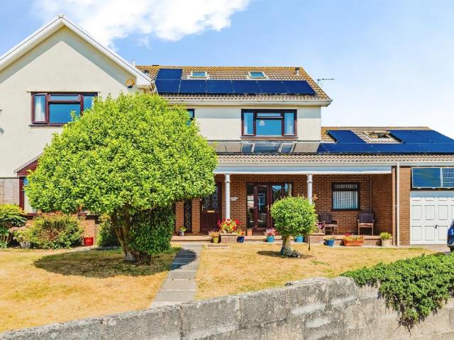 House for sale in Porthcawl, Nottage