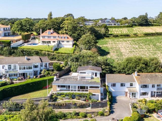 House for sale in St. Lawrence, Ventnor
