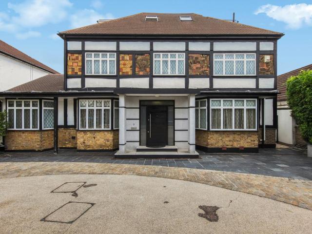 House for sale in Greater London