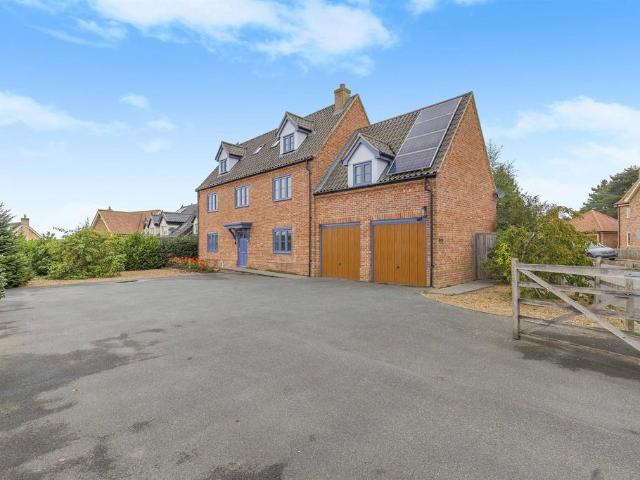 House for sale in East Tuddenham, Norfolk