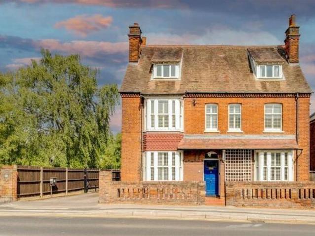 House for sale in Bearton, King's Walden