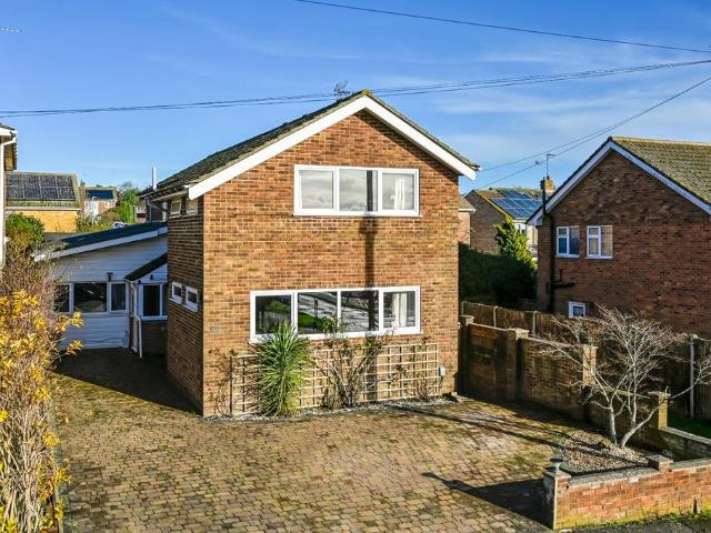 House for sale in Willesborough Lees, Bridgefield