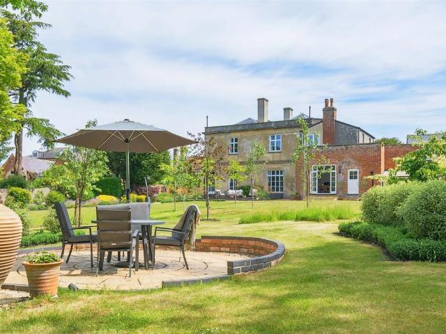House for sale in Devizes, Wiltshire