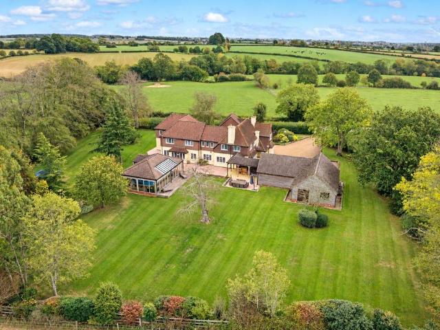 House for sale in Blakesley, West Northamptonshire