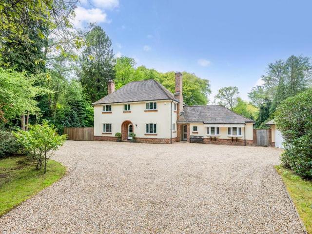 House for sale in Barton Stacey, Hampshire