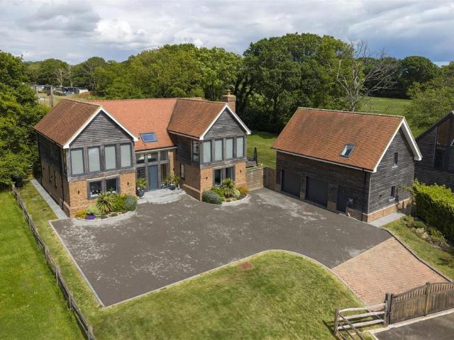 House for sale in Midway, Kent