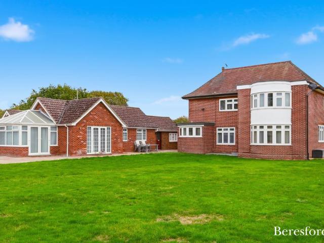 House for sale in Great Oakley, Dale Hill