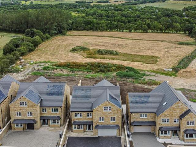 House for sale in Clifton, Calderdale