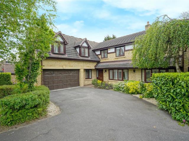 House for sale in Thrybergh, South Yorkshire