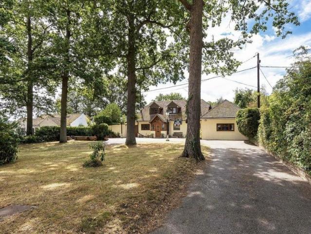House for sale in Hadlow, Tonbridge and Malling