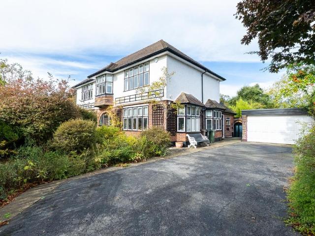House for sale in Roundwood, St Albans
