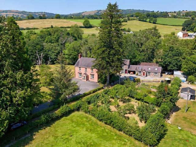 House for sale in Llansadwrn