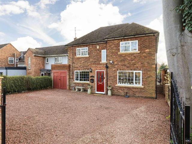 House for sale in Chesterton, Arbury