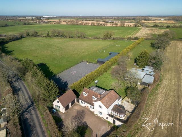 House for sale in Dale Hill, Essex