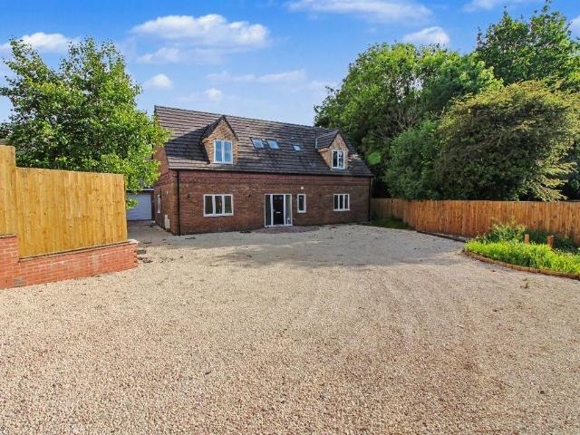 House for sale in Hadley Castle, Telford