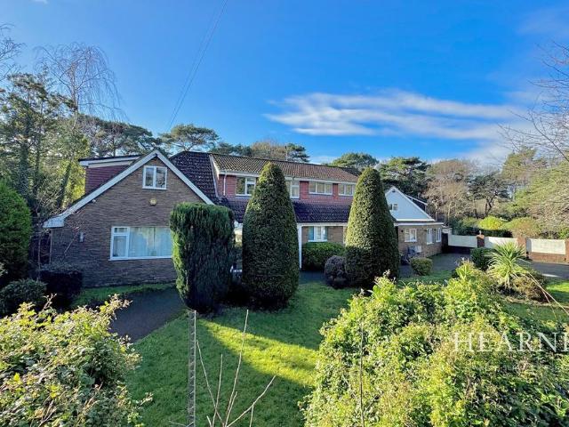 House for sale in Talbot Woods, Bournemouth