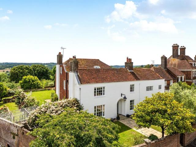 House for sale in Heathlands, East Sussex