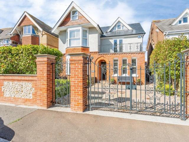 House for sale in Clapham, West Sussex