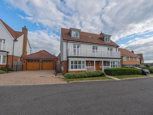 House for sale in Ansty and Staplefield, Mid Sussex