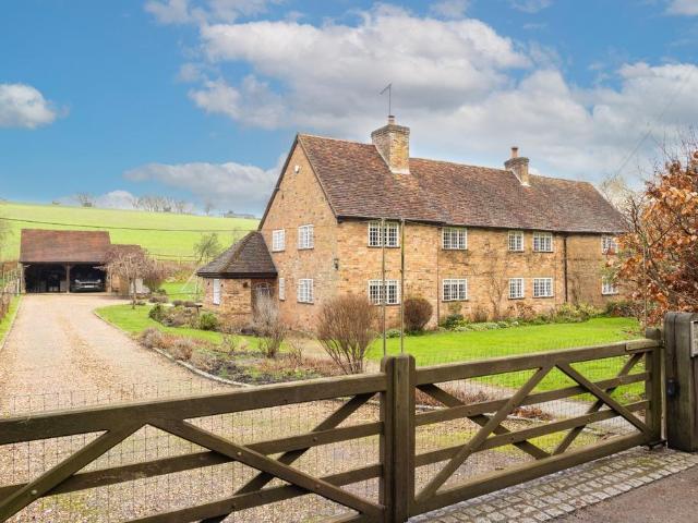 House for sale in Nettleden with Potten End, Pouchen End