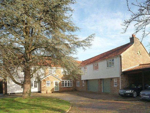 House for sale in Iron Acton, Engine Common