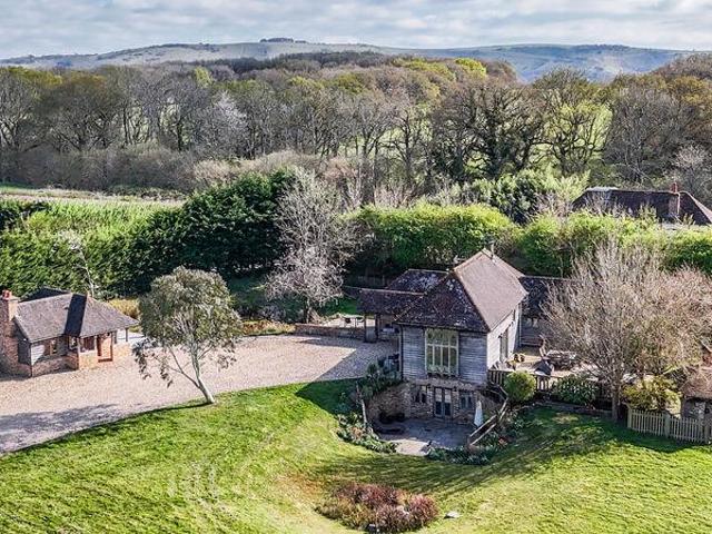 House for sale in Woodmancote, Horsham