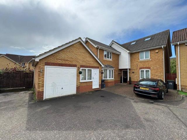 House for sale in Leagrave, Luton