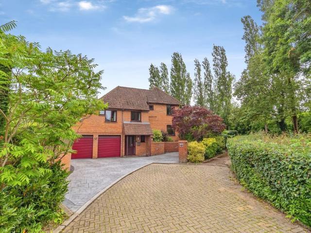 House for sale in Great Linford, Milton Keynes