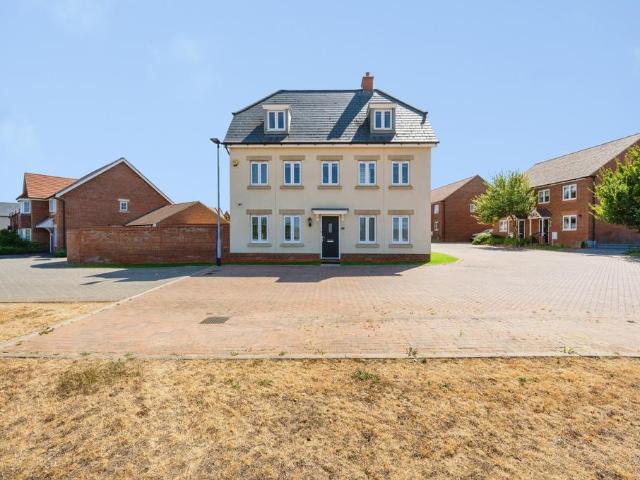 House for sale in Bedford