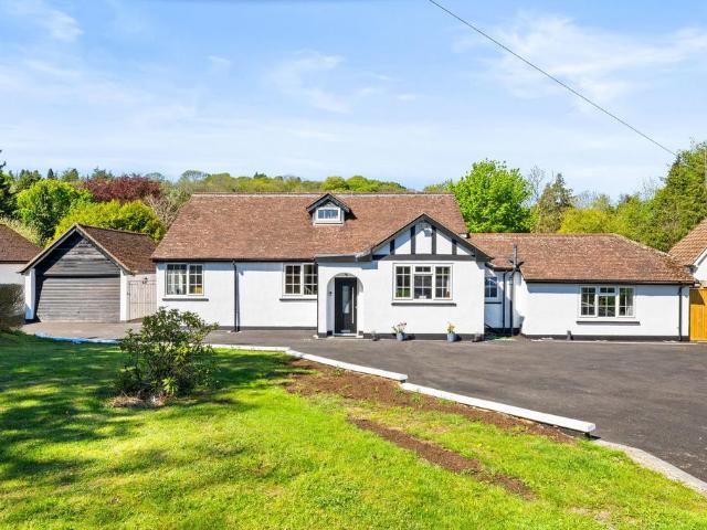 Bungalow for sale in Hillview, Surrey