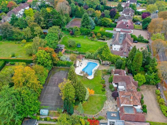 House for sale in Carshalton Beeches, Greater London