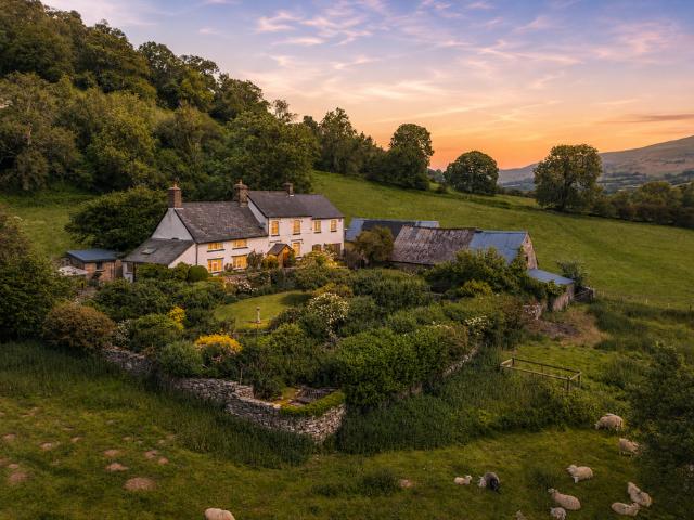 House for sale in Waun Fach, Wales